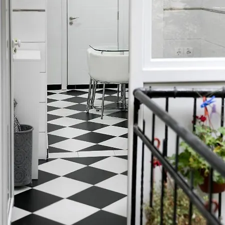 Natalie'S Home Belgrade Exterior photo